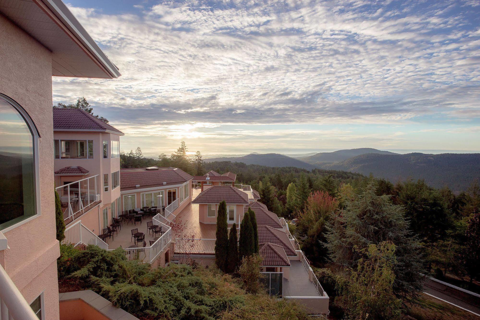 Eyrie Resort